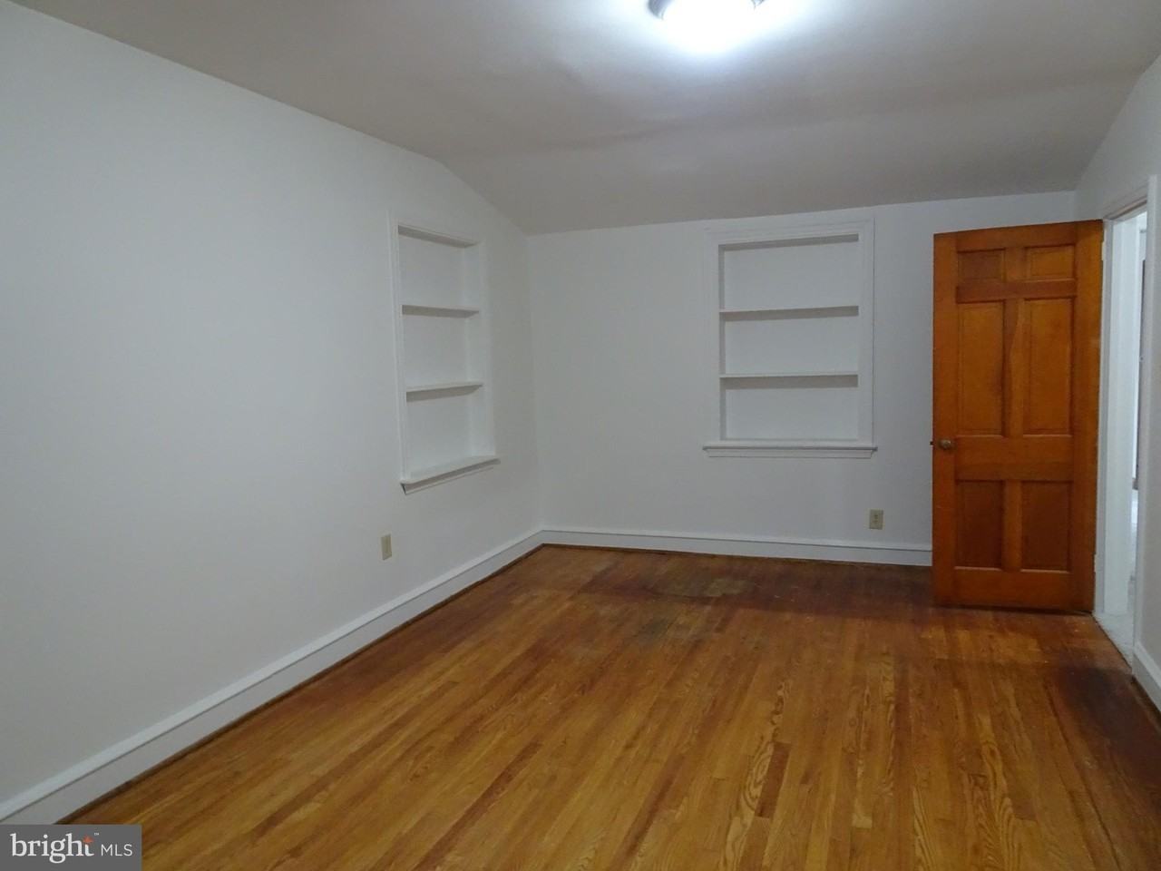 27 W 7th St - Photo 4 of 31