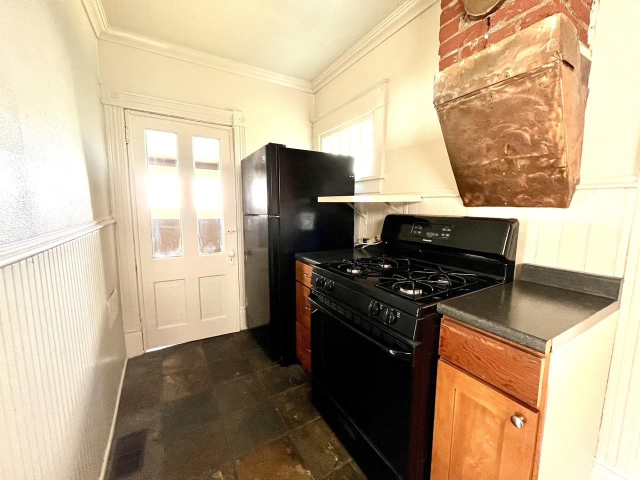 1024 8th Ave N #1 - Photo 7 of 14