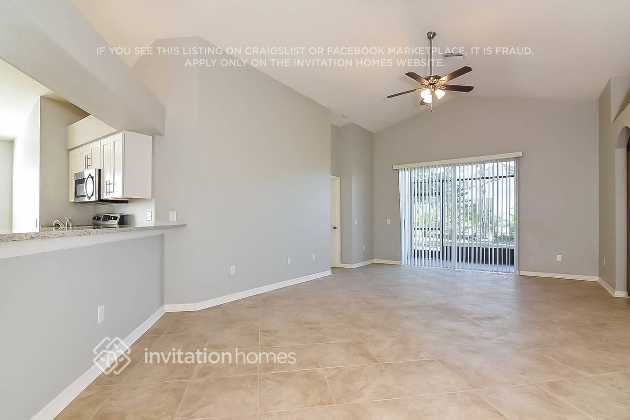 12617 Kings Lake Dr - Photo 4 of 21