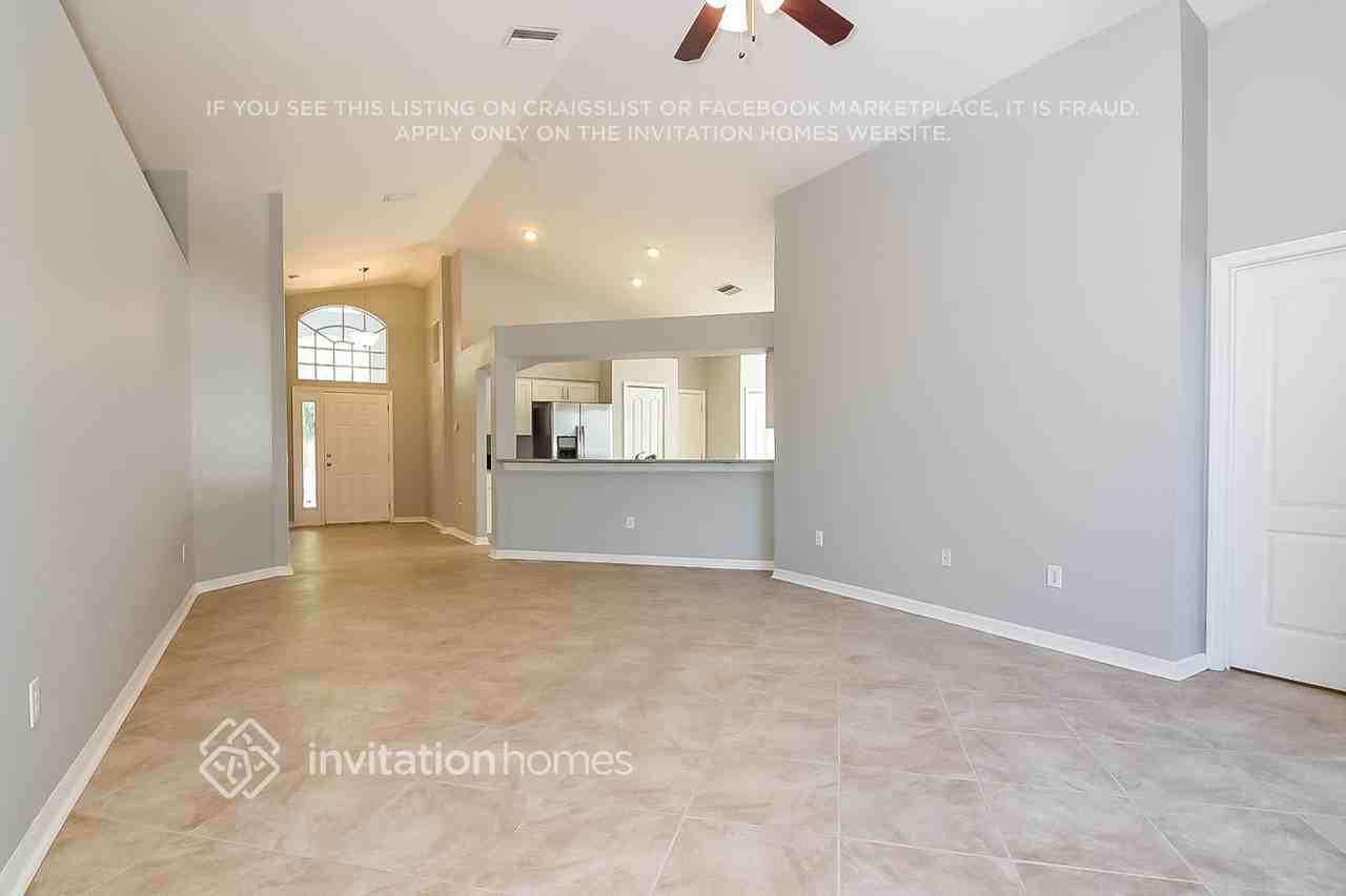 12617 Kings Lake Dr - Photo 5 of 21