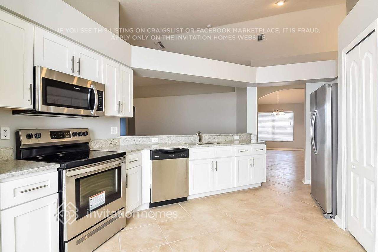 12617 Kings Lake Dr - Photo 7 of 21