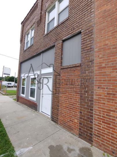 308 E 7th - 4 #4 - Photo 7 of 13