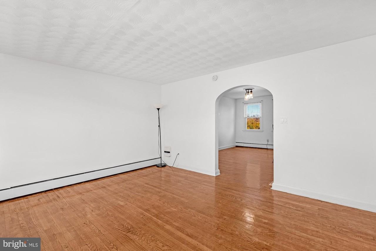 1908 E Belvedere Ave - Photo 5 of 15