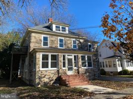 featured image of 408 Maryland Ave Apt B #B