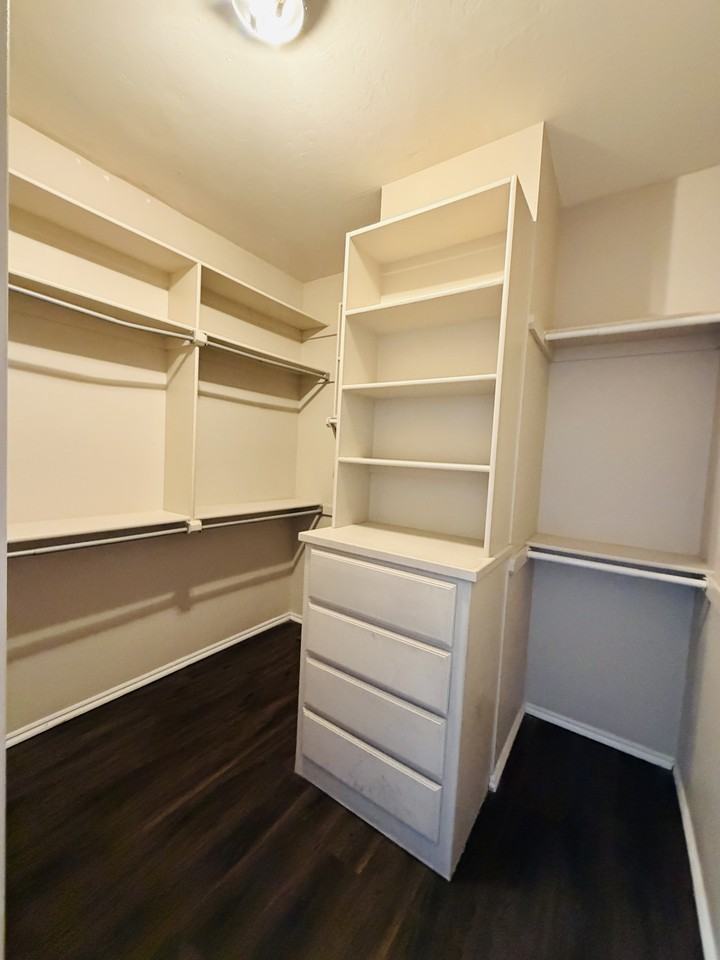 408 Sterling Pointe Way #1 - Photo 6 of 10