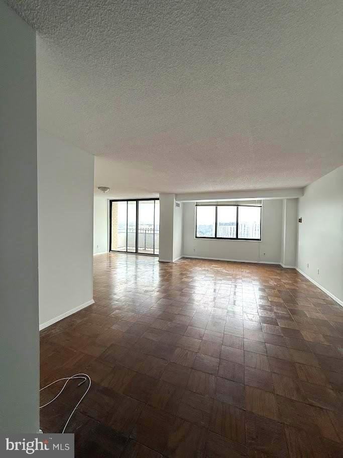 5225 Pooks Hill Rd Apt 1021 #1021N - Photo 5 of 17