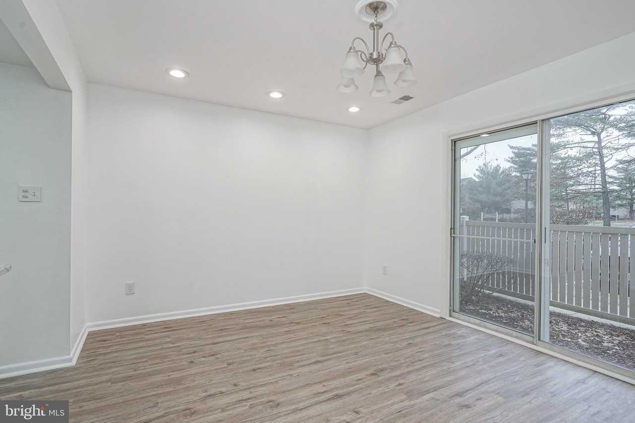 1155 Golden Pond Ct - Photo 5 of 39