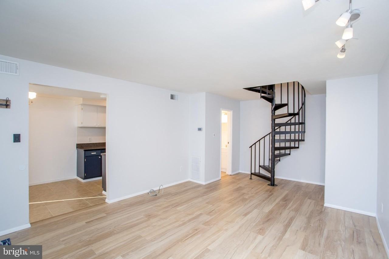 413 Brandywine Ct - Photo 5 of 33