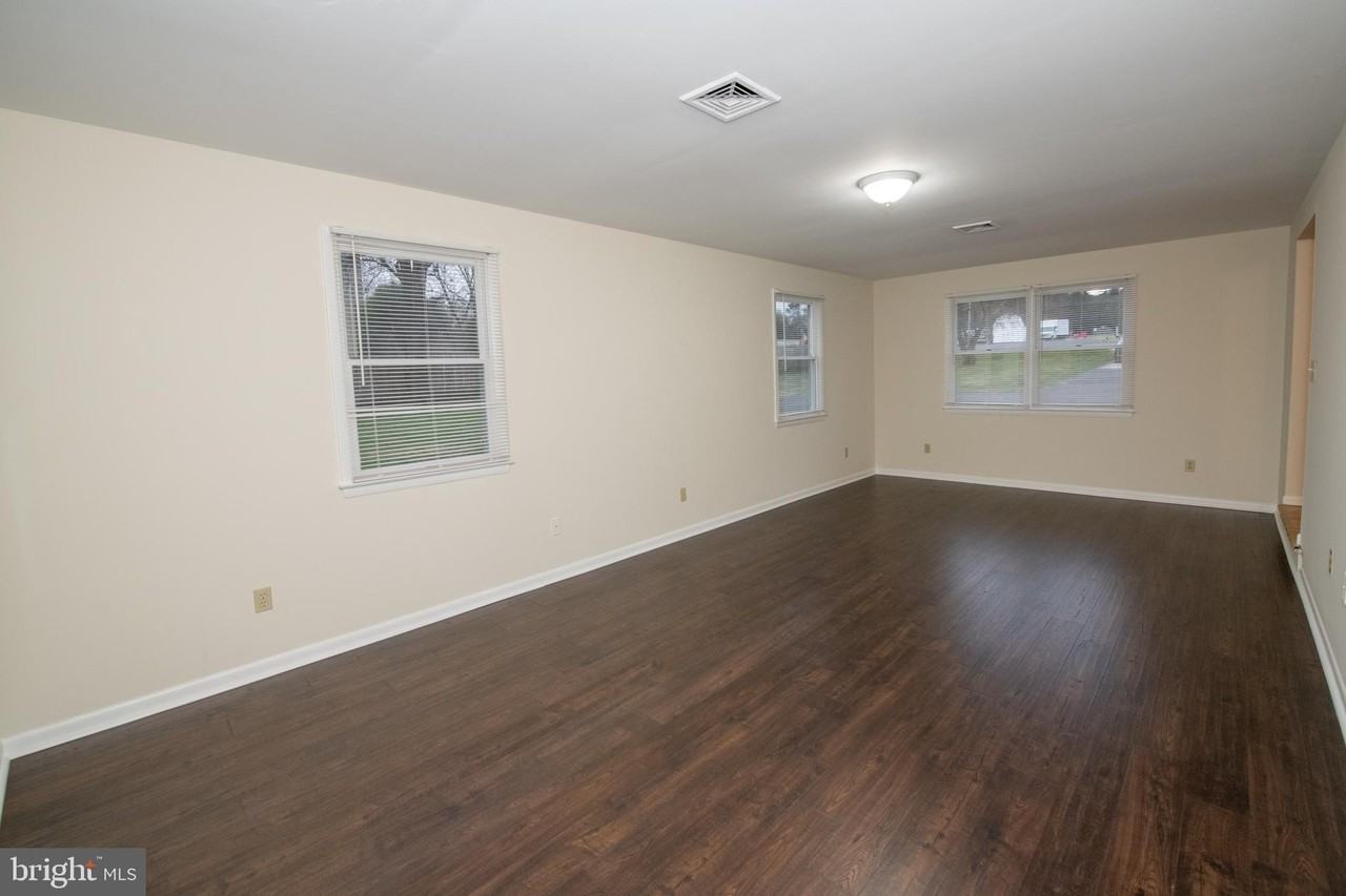 38 Linden Ave - Photo 6 of 45