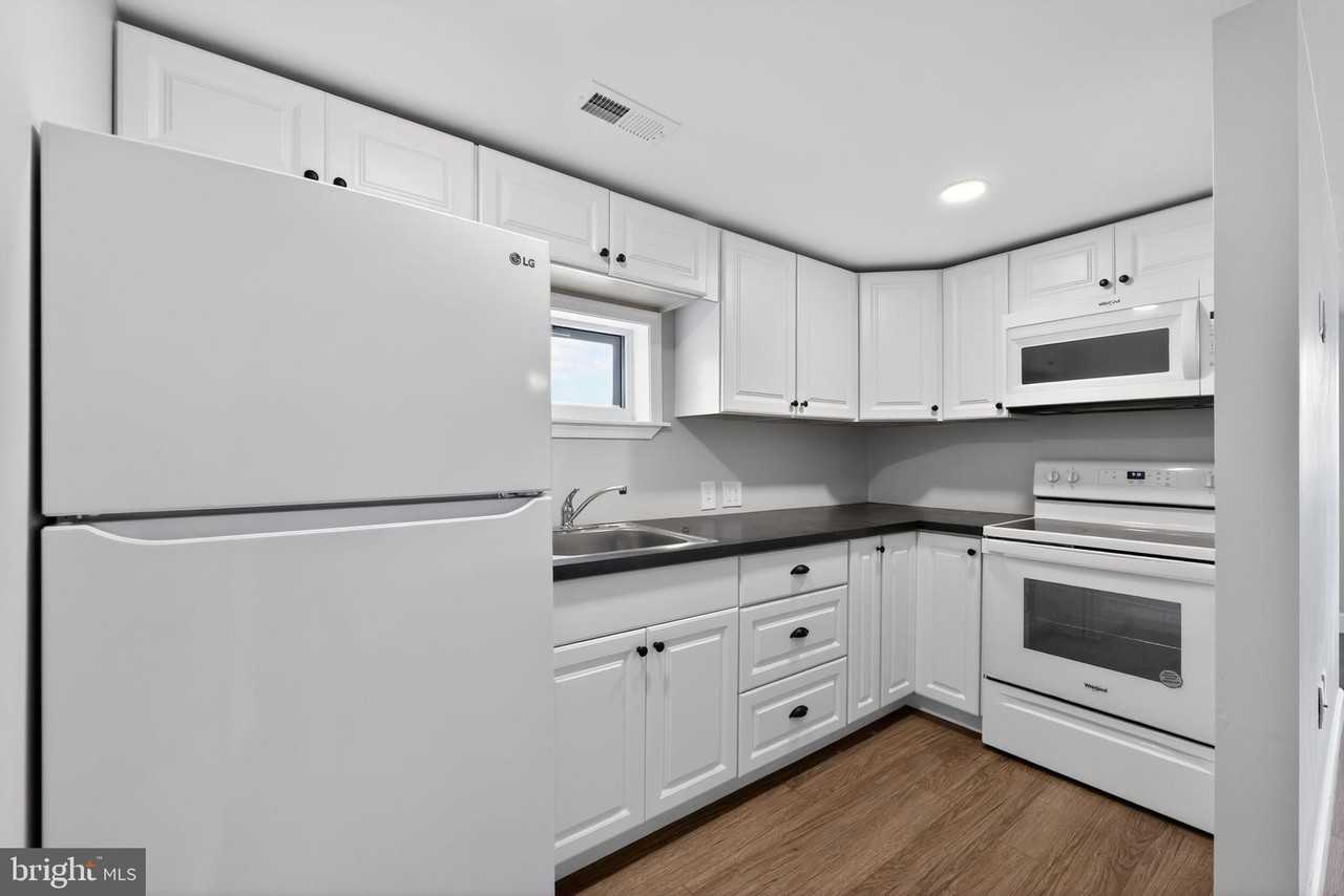 562B Hulmeville Ave - Photo 5 of 13