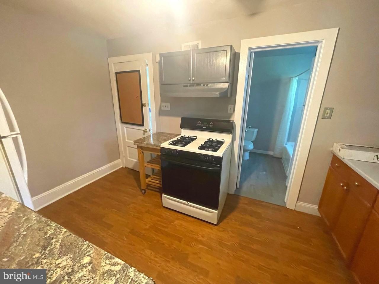 622 W Bridge St - Photo 6 of 19