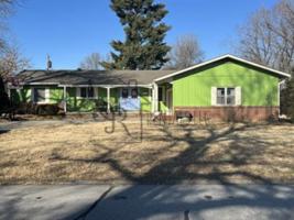 featured image of 801 Twin Lakes Dr #1