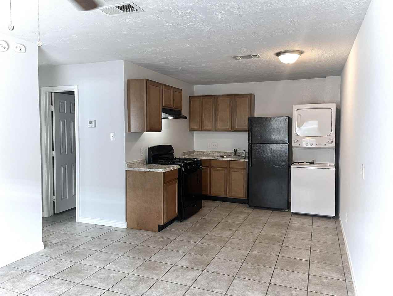 1906 Finfeather Rd #D - Photo 2 of 7