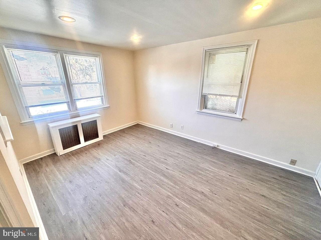 1622 Murdoch Rd - Photo 3 of 12