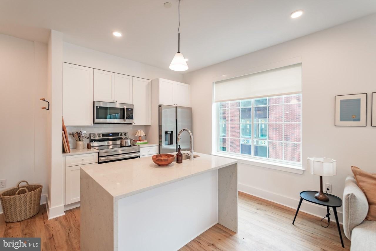 2101 WASHINGTON AVE unit: Layout C - Unit 523 - Photo 3 of 23