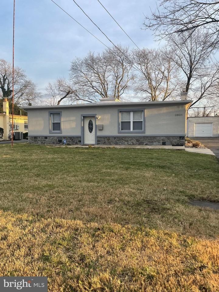 3901 Richmond St - Photo 2 of 24