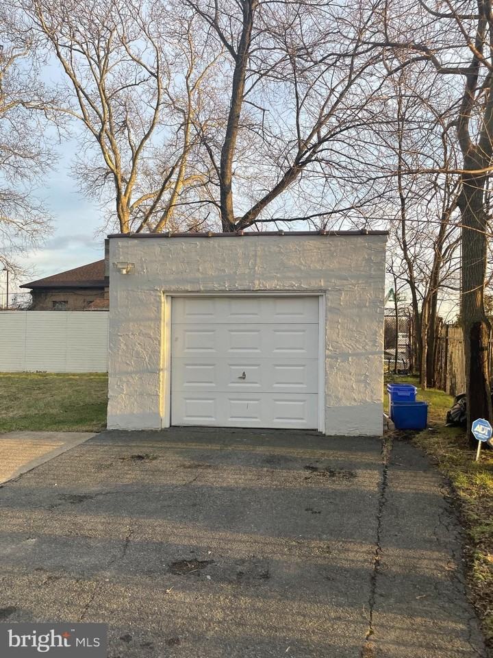 3901 Richmond St - Photo 6 of 24