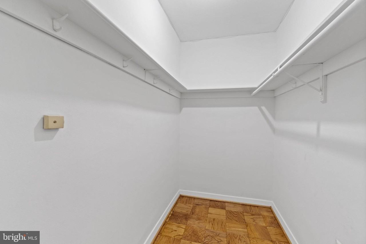 3000 Spout Run Pkwy Apt A206 #A206 - Photo 6 of 20