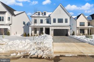 featured image of 853 N Manchester St