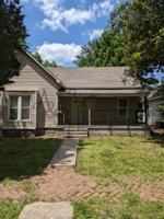 featured image of 207 E Park St #1