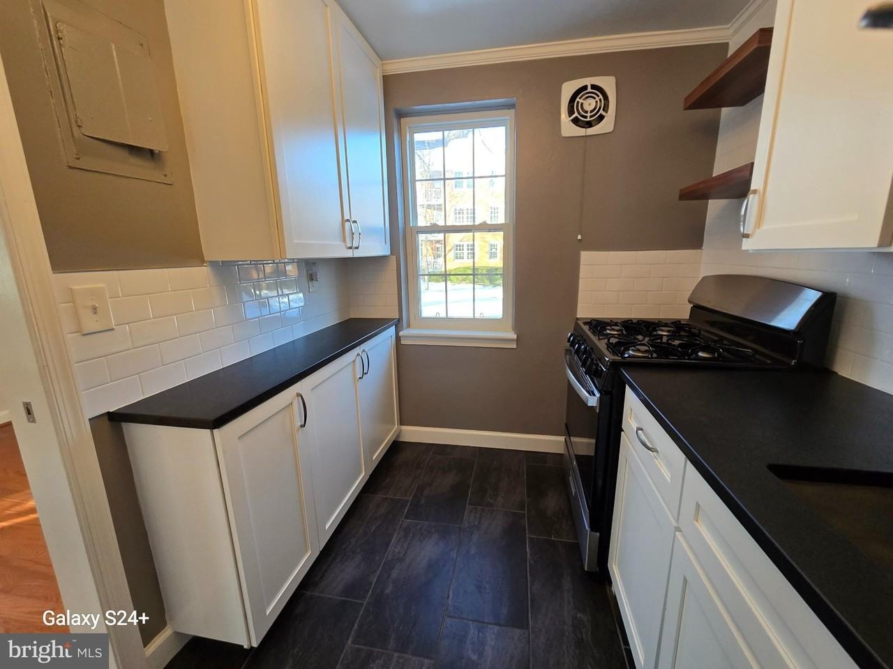 6618 Boulevard Vw Apt A1 #A1 - Photo 5 of 26