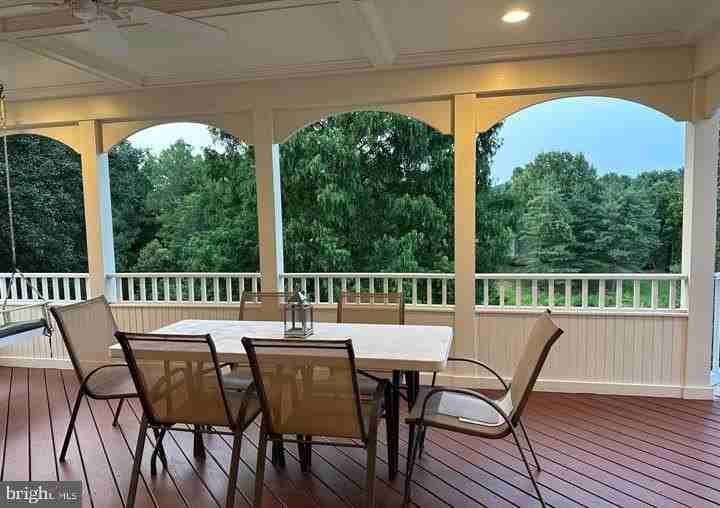 10418 Willow Crest Ct - Photo 3 of 25