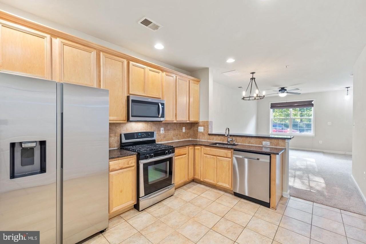 22717 Settlers Trail Ter - Photo 5 of 13