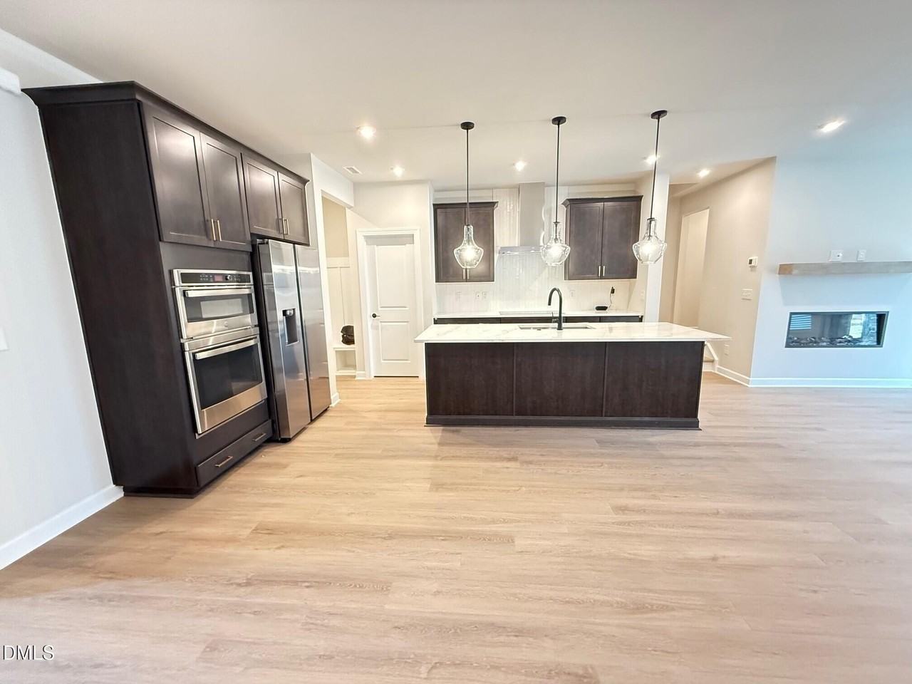 216 Oak Summit Pl - Photo 3 of 32