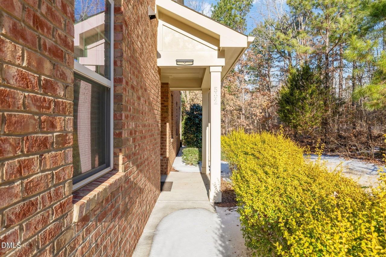 502 Libson St - Photo 4 of 43