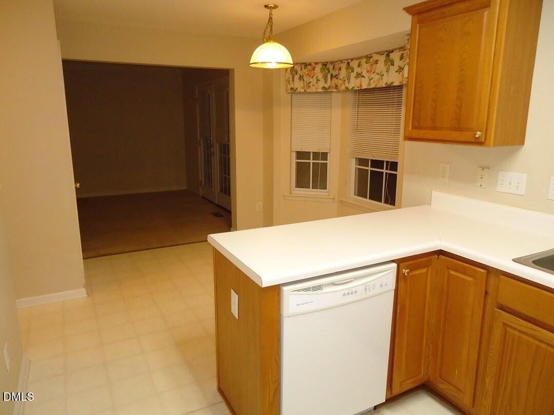 2203 Oak Stream Ln - Photo 7 of 8