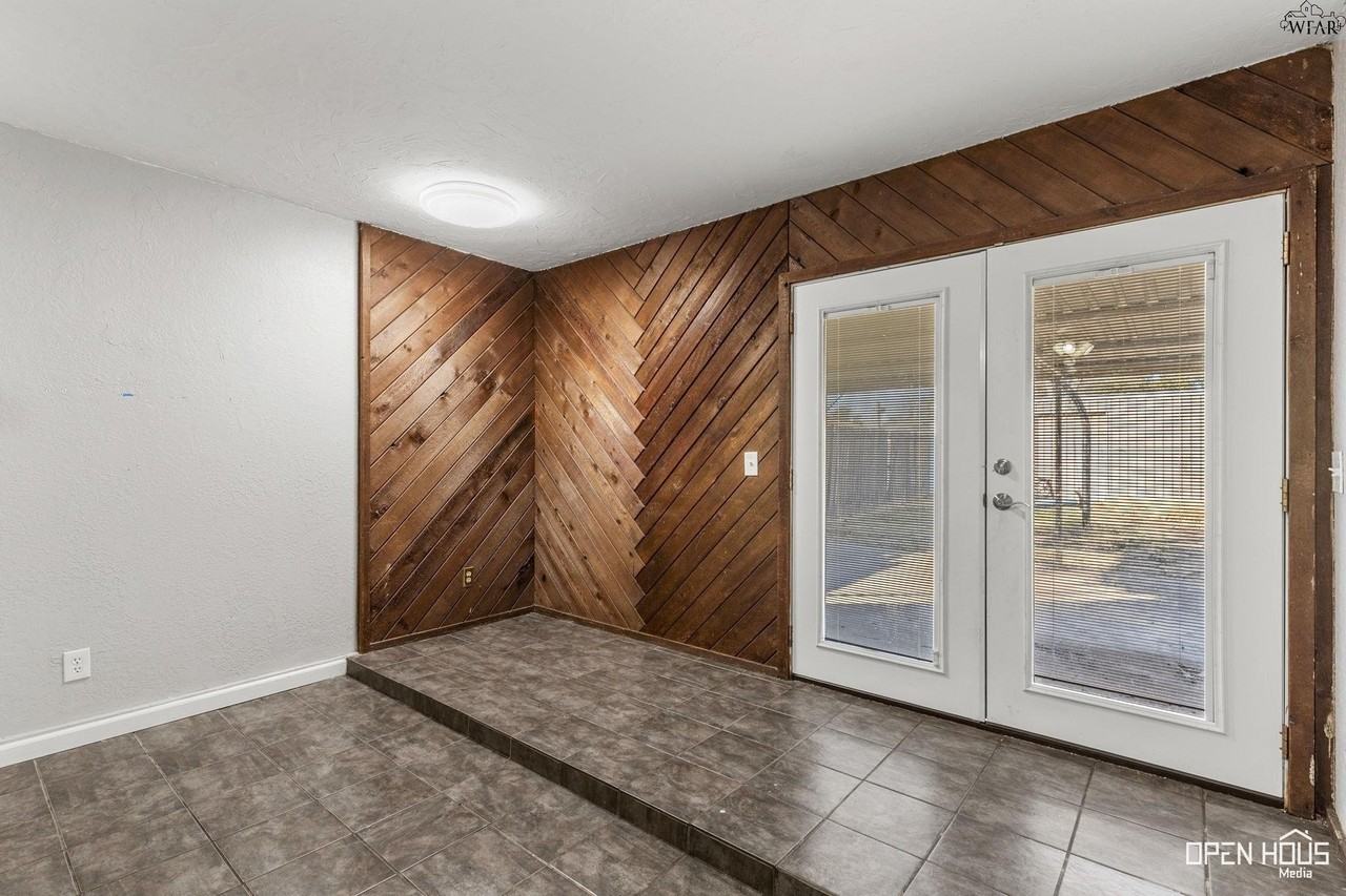 4710 Karla St - Photo 7 of 31