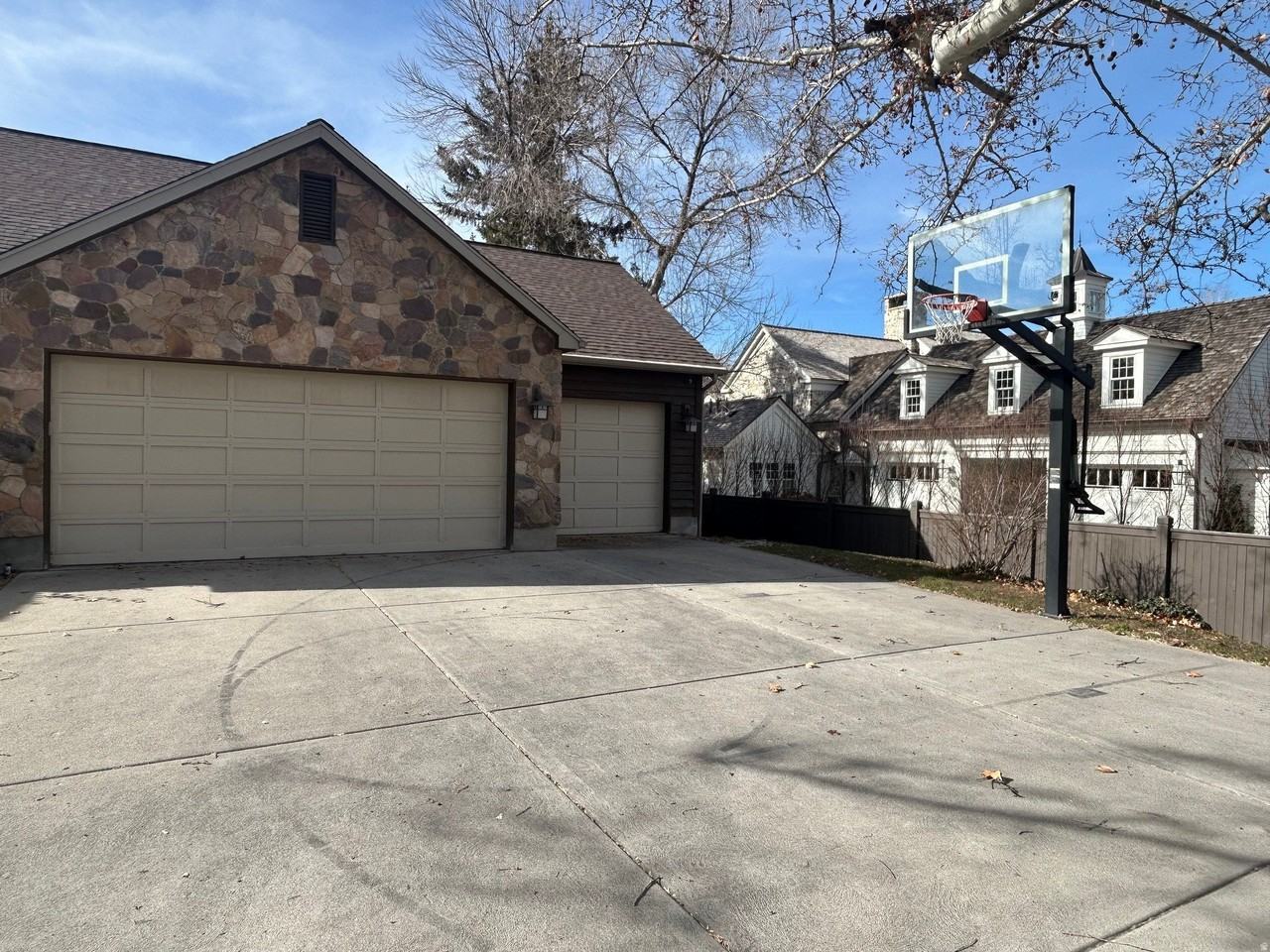 4308 S Wander Ln - Photo 2 of 21