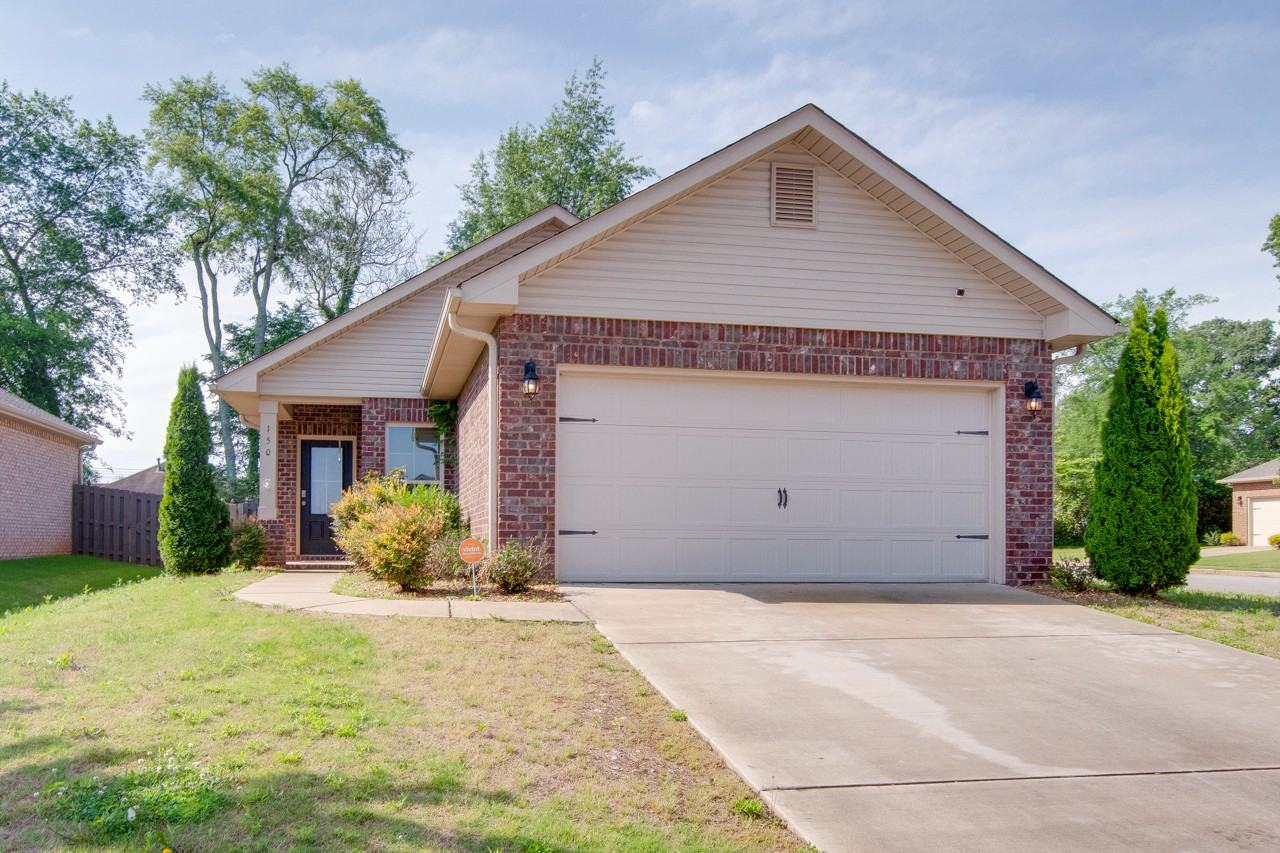 150 Shrewsberry Dr #1 - Photo 4 of 47