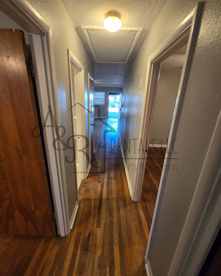 714 S Chestnut St #1 - Photo 7 of 13