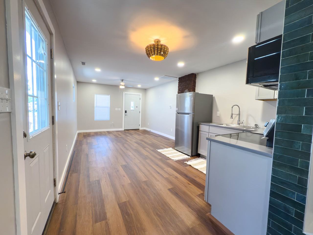 1718 Southeastern Ave #1718 - Photo 6 of 22