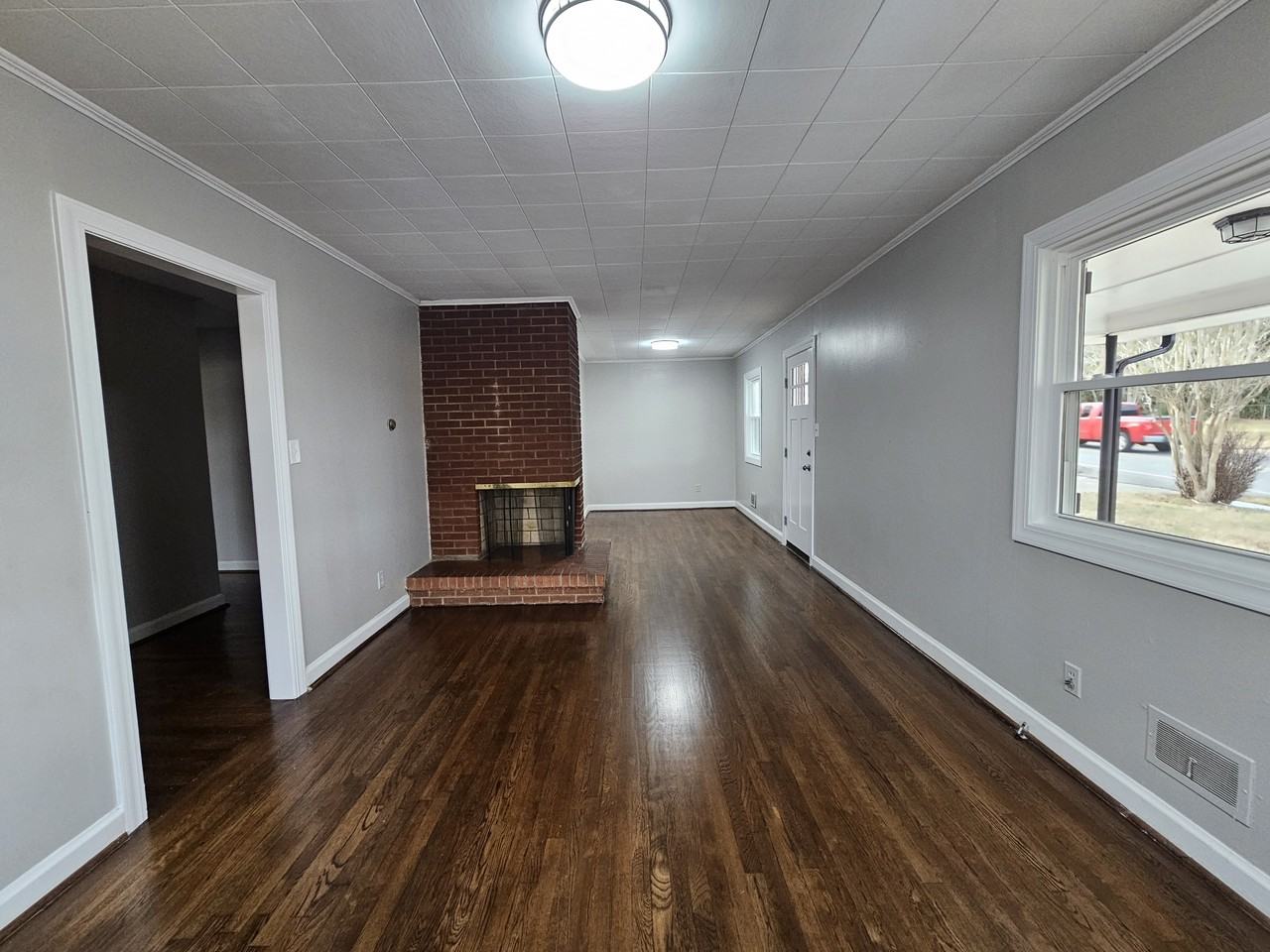 500 S Mountain St #1 - Photo 3 of 14