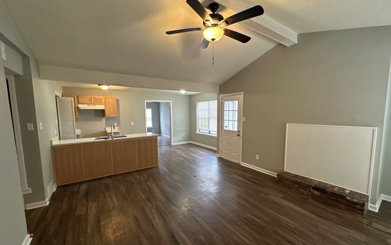 30 Windsor Rd #1 - Photo 5 of 18