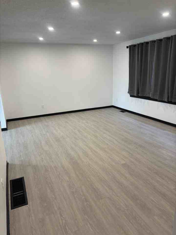 608 Lincoln St #1 - Photo 7 of 8