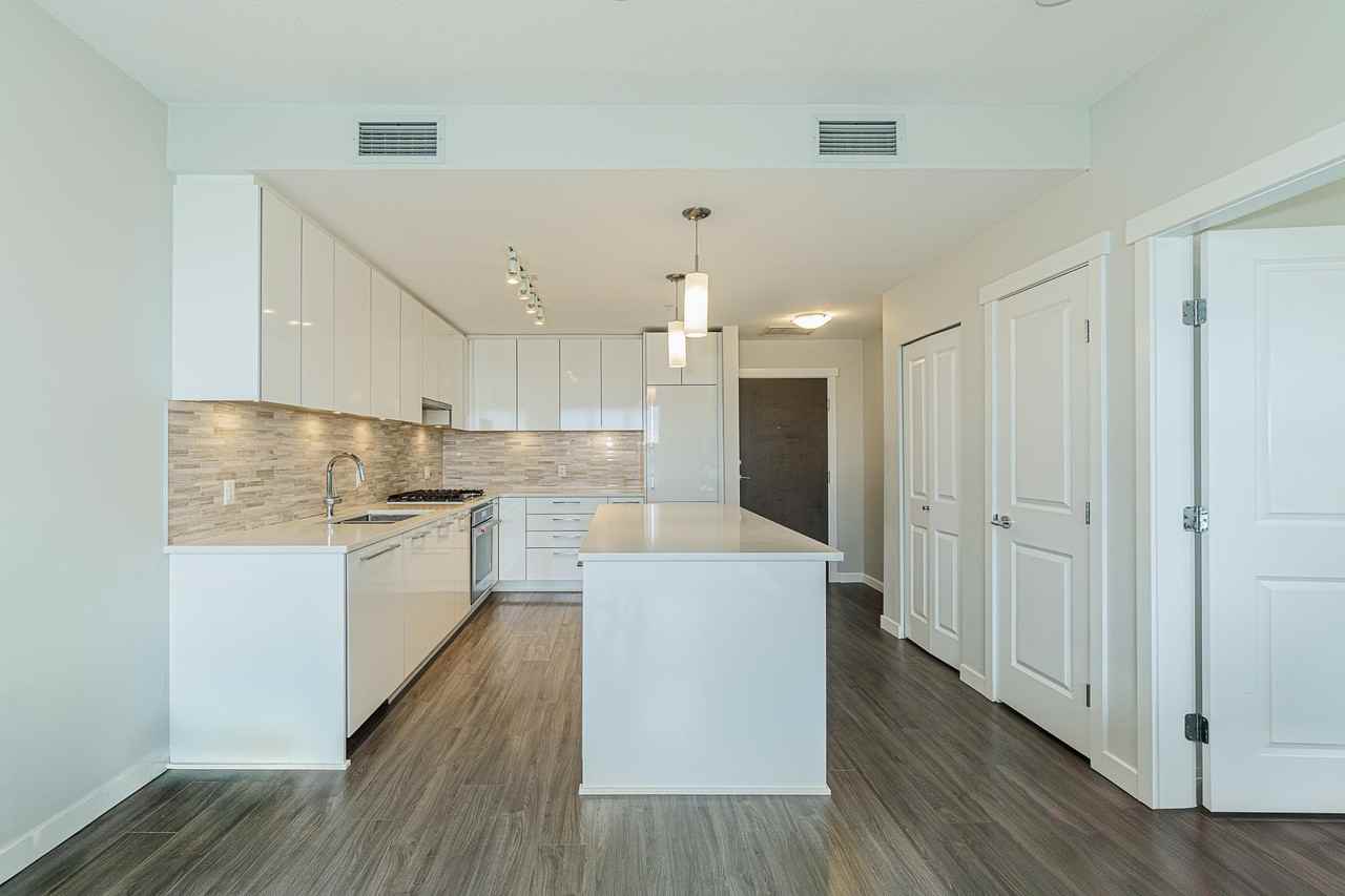 9551 Alexandra Road - Photo 2 of 31