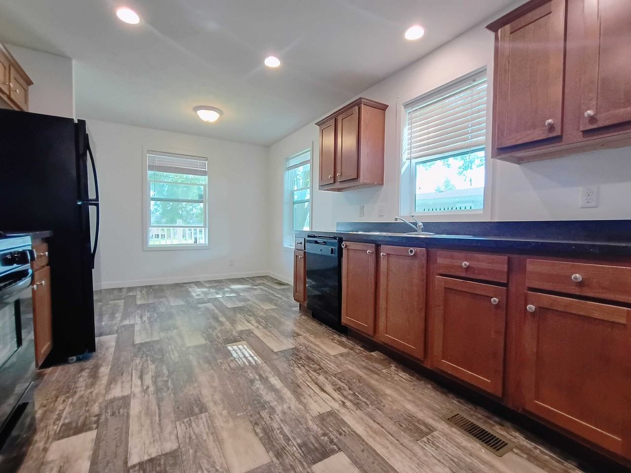 2005 Falcon Ter Nw #299 - Photo 6 of 39