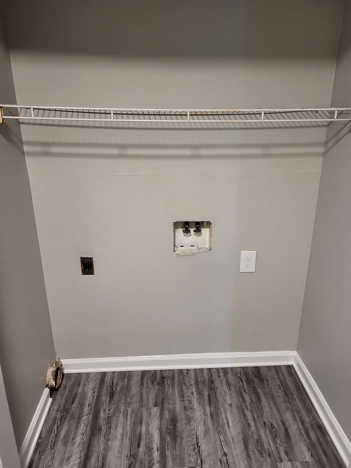 188 S Killarney Ln #6 - Photo 3 of 8