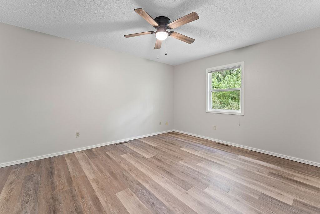 2462 N Homewood Ave #1 - Photo 6 of 14