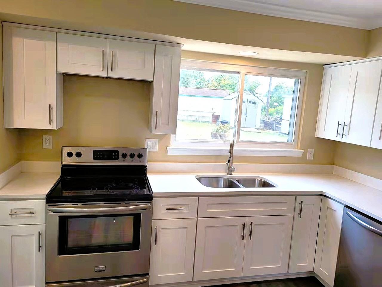 520 Williamsburg Rd #1 - Photo 7 of 37