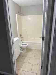 401 Garden City Dr #F - Photo 4 of 8