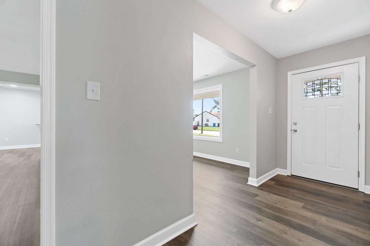 2916 Knight Rd #1 - Photo 4 of 34