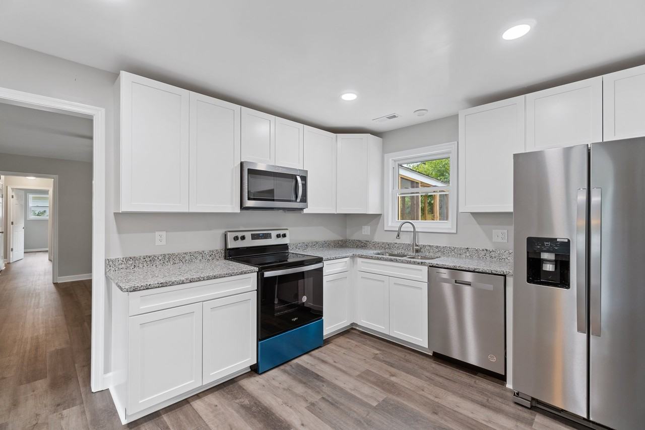 2916 Knight Rd #1 - Photo 6 of 34