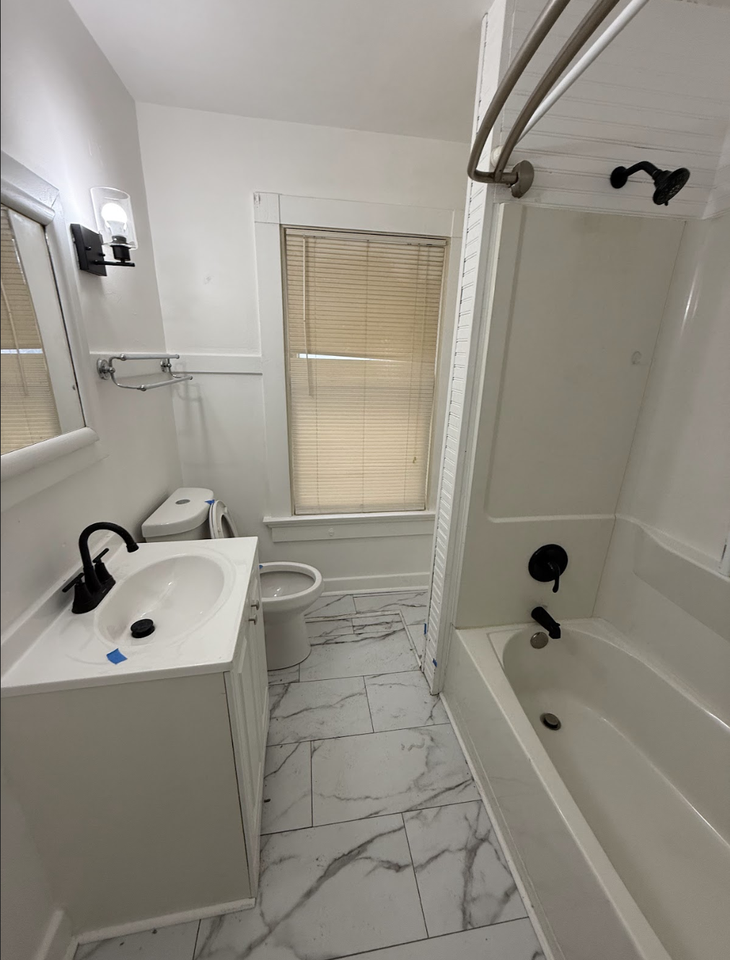 836 Saint Nicholas Ave #1 - Photo 6 of 17