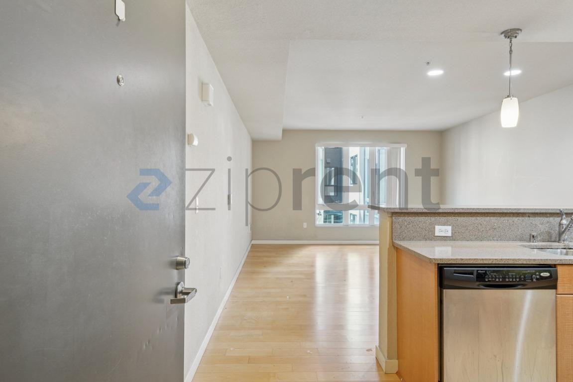 1511 Jefferson St #218 - Photo 5 of 19