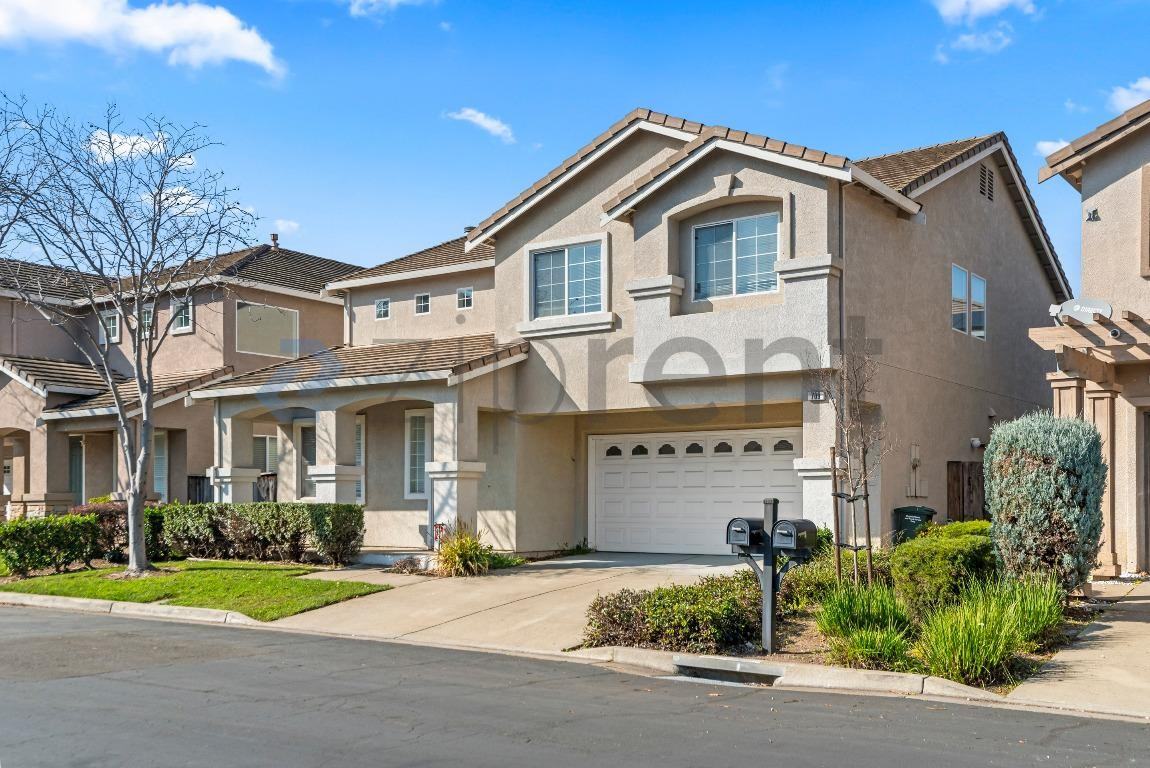 709 Buriat St - Photo 2 of 36