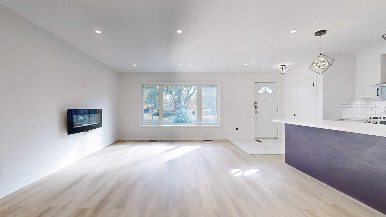 163 Toynbee Trail - Photo 4 of 27